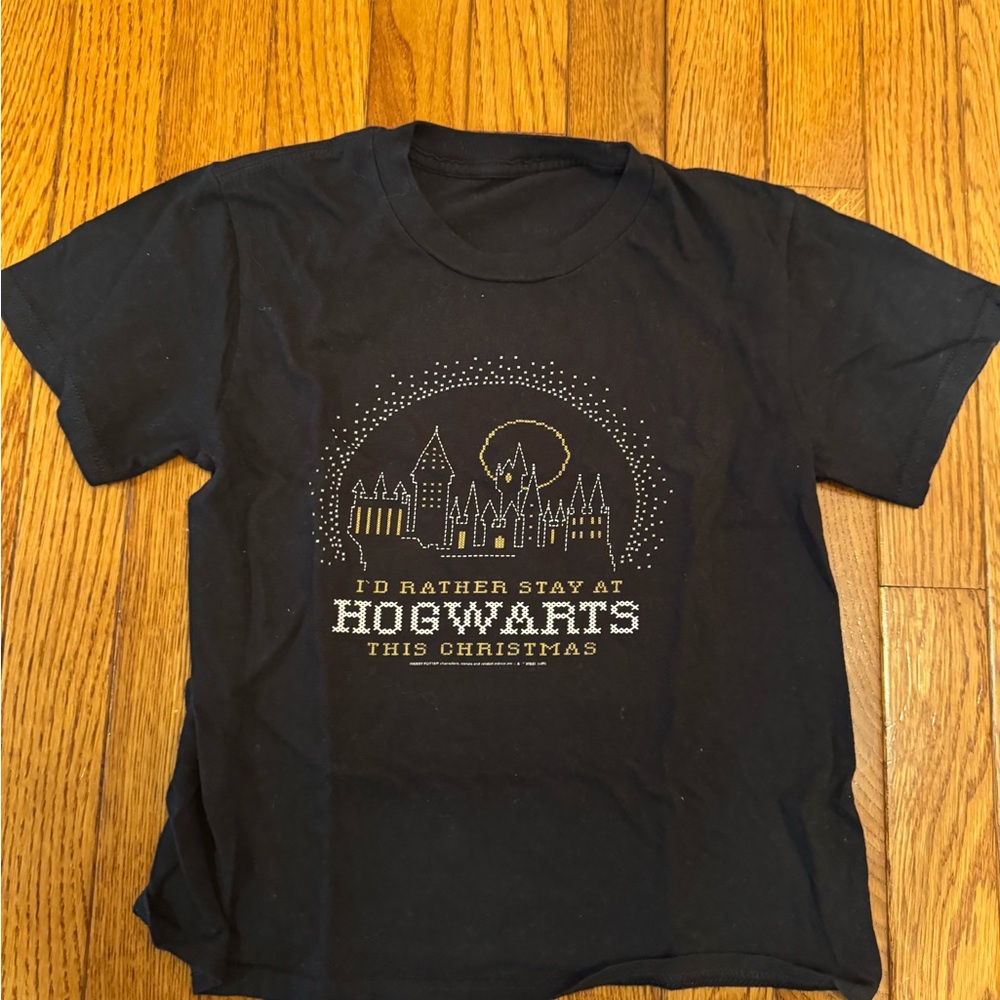 Gildan Kids Hogwarts Christmas T-Shirt - Black